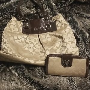 Coach purse and wallet set